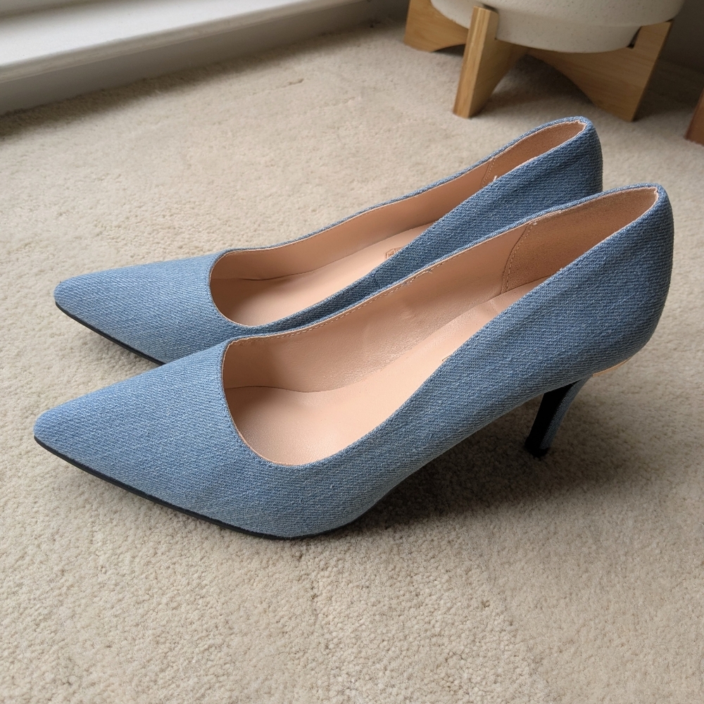 Gorgeous Blue Denim Pumps Heels with Metal Detailing on Heel - size 8
